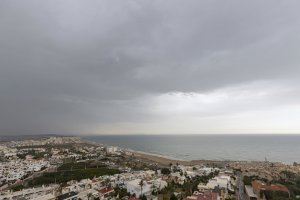 Mayo arranca con polvo en suspensión y 'blood rain' en la Comunitat Valenciana: no se va a librar casi ninguna zona
