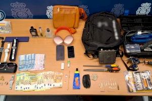 La Policía Nacional detiene a dos varones integrantes de una organización criminal especializada en robos en viviendas