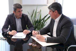 Carlos Mazón se reúne con el alcalde de la Vila Joiosa