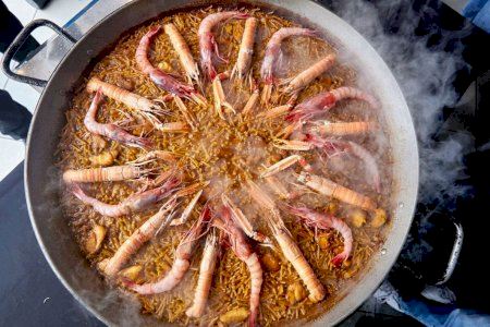 Gandia celebra el 50 aniversario del Concurso Internacional de Fideuà con una edición nocturna y cargada de novedades