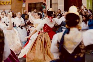 Un centenar de fallers participarà en “La II Dansà a la Mare de Déu dels Desamparats” de Borriana