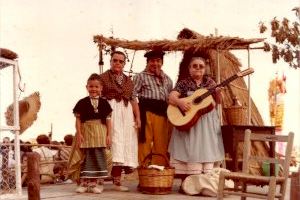 La Tinença d'Alcaldia del Grau i l'Associació Cultural La Barraca homenatgen els germans els ‘Sesots’ convertint-los en “nanos”
