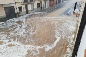 Imatge d'una granissada i inundació en Vilafranca