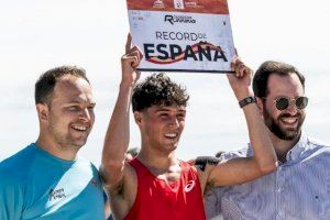 Rècord d'Espanya: un jove valencià de 16 anys vola en una carrera de 5 quilòmetres i signatura una marca històrica