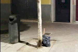 El ayuntamiento sancionará por tirar la basura fuera de horario