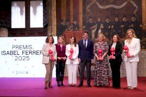 Mazón remarca l’aposta del Consell per la igualtat real de les dones, la conciliació i la lluita contra la bretxa salarial