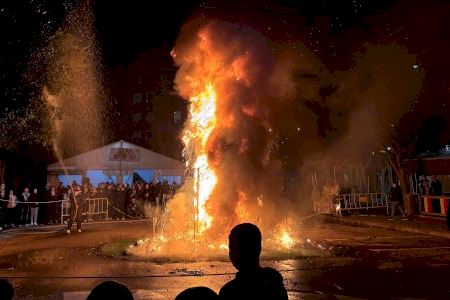 La campanya de solidaritat fallera supera ja els 115.000 euros per a les comissions afectades per la DANA