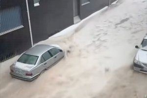 VÍDEO | Un nuevo frente deja inundaciones y ríos de granizo en la Comunitat Valenciana