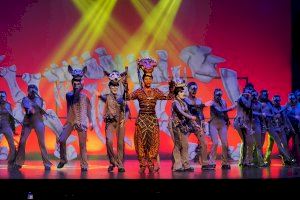 GALERIA | Gran èxit de l'IES Llombai de Borriana amb tres representacions del musical ‘El Rei León’ en el Teatre Payà
