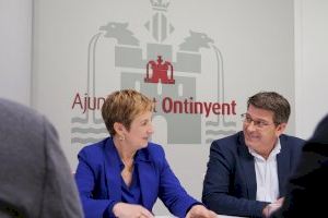 Marián Cano visita el eje industrial de interior formado por las comarcas de la Vall d’Albaida, el Comtat y l’Alcoià