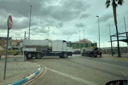 El Ayuntamiento de Sedaví continua los trabajos de saneamiento con limpiezas diarias del alcantarillado