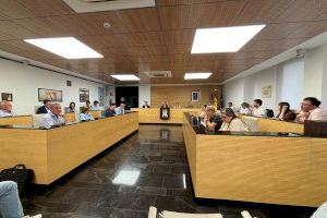 El gobierno de Almassora, en la cuerda floja: “Si la alcaldesa mantiene a los tránsfugas con competencias, VOX no continuará”