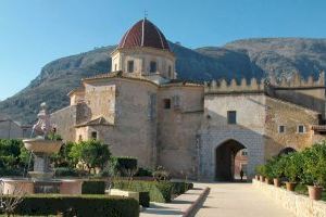 Teresa Vinyoles analiza en el Monasterio de Valldigna la violencia medieval contra las mujeres - (foto 3)