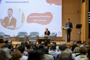 Prieto reafirma el compromís de Gandia amb la diversitat en el Congrés Europeu de Proveïdors de Serveis per a Persones amb Discapacitat