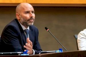 Muñoz: “El contrato de la zona azul y la grúa está en tramitación desde el mes de febrero”
