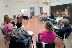 Empieza en Benicarló el programa ‘Un café por tu comercio’ con una sesión dedicada al Click & Collect