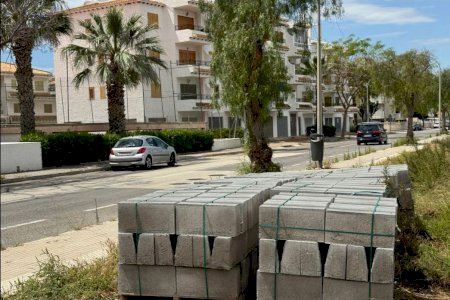El Ayuntamiento invierte 280.000 euros para renovar la red de agua potable en Playa Lisa y Tamarit
