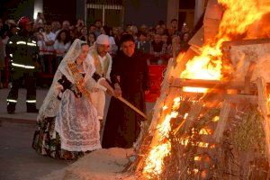 La festa es deslliga aquest divendres a Vila-real amb vaquillas, concerts i ofrena floral en honor a Sant Pasqual
