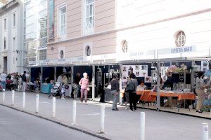 GALERÍA | Burriana inaugura la Feria del Libro 2025 que se celebra este fin de semana