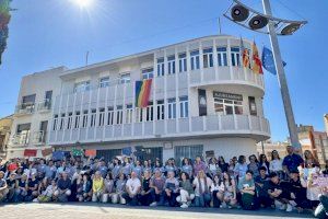Picassent reivindica una sociedad libre de discriminación contra el colectivo LGTBI