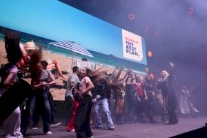 Más de 2.000 personas se dan cita en el auditorio Julio Iglesias en la primera noche del Euroclub