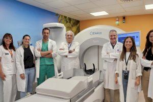 El Hospital Clínico Universitario de València ha realizado 225 tratamientos en el primer año de funcionamiento del equipo 'Gamma Knife'
