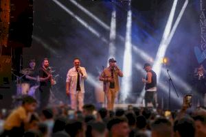 Los Yakis, Las Chuches y Los Manolos hacen vibrar Onda en un fin de semana lleno de arte flamenco