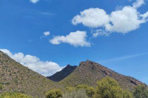 Benicàssim pone a punto su sendero por las Agujas de Santa Águeda