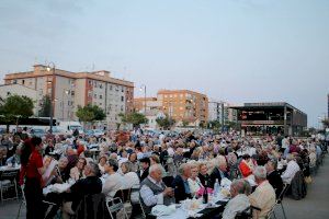 Quart de Poblet consolida su Sopar de Convivència y alcanza el récord de participación ciudadana