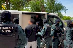 Tensión en Alfafar: hallan un arsenal tras una pelea con posibles disparos