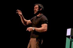 Saúl Craviotto clausura el ciclo Onda Inspira con una ponencia sobre superación y disciplina