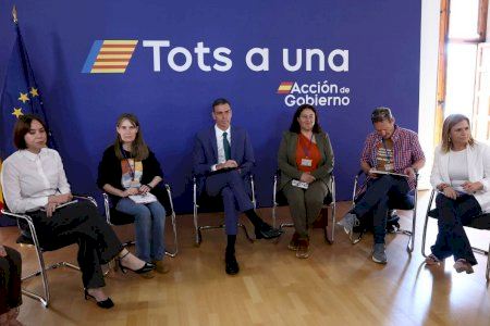 Pedro Sánchez se reúne con las víctimas de la DANA en Valencia: habrá funeral de Estado y plan hidrológico en 2026