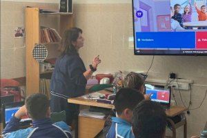 Servicios Sociales ofrece un taller de prevención sobre los riesgos de las nuevas tecnologías