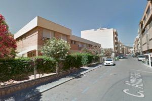 La Junta del Personal del Ayuntamiento de La Vall d'Uixó se suma a la manifestación por el cierre de la residencia