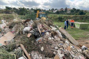 Alzira inicia la retirada d’abocadors de vertits incontrolats a diversos punts de la ciutat