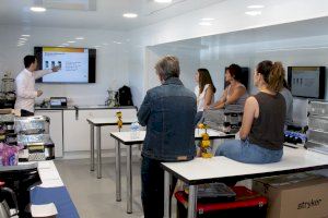 El Hospital de Dénia forma a sus profesionales de Traumatología en técnicas de osteosíntesis y fijación externa