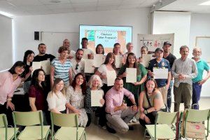 Vila-real da una oportunidad de inserción laboral y social  16 personas con el taller Prepara’t de la Fundación Tots Units - (foto 3)