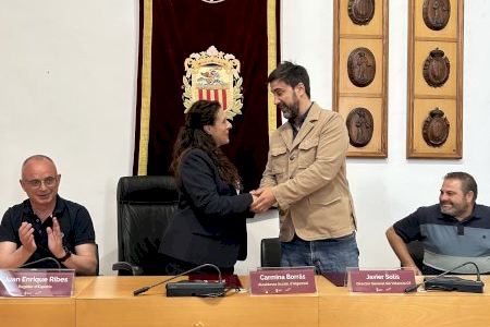 L’Ajuntament d’Algemesí i el Valencia CF signen un conveni per a la renovació íntegra de la gespa de l’Estadi Municipal