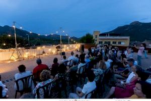 Nit poètica màgica a Marxuquera per l’anivesari de Piera