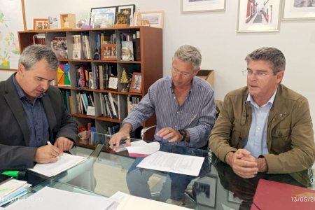 El Ayuntamiento de Aspe renueva el convenio con la Asociación de Aspe contra el Alzheimer