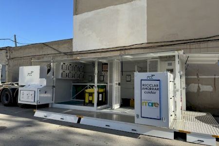 El Ecoparque Móvil de Benissa llega a la zona de la costa para facilitar el reciclaje durante la temporada estival