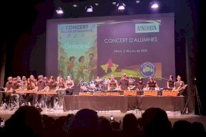 El IES Carles Salvador de Aldaia convierte la música en homenaje y compromiso con el concierto “GRÀCIES”