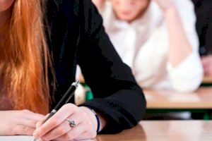 Algo más de 200 estudiantes benidormenses se enfrentan desde hoy a las pruebas de acceso a la universidad