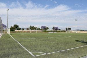 A licitació el canvi de gespa artificial del camp de futbol número 2 del poliesportiu Les Pereres