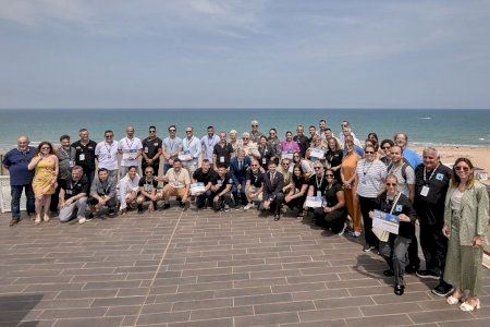 Gandia arranca el 50º Concurso Internacional de Fideuà y Gastronomía con la entrega de los diplomas a los 41 participantes