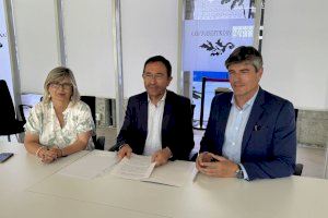 Santa Pola y La Vila Joiosa firman junto a Casa Mediterráneo un manifiesto en defensa de la pesca tradicional en el Mediterráneo