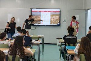 Más de 300 jóvenes han votado ya a las encuestas de Juventud sobre ocio y espectáculos en Ontinyent