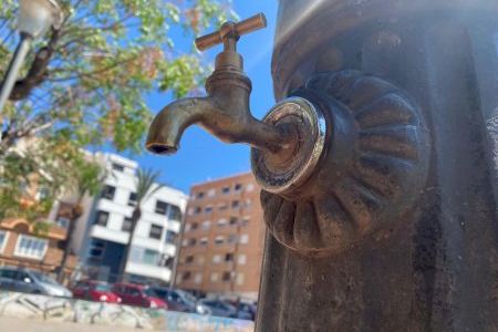 Vuelve el agua las zonas de la Vall d'Uixo que vivían cortes esta semana
