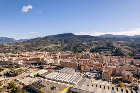 Alcoy mejora las cifras de empleo y afiliación en los dos primeros años de legislatura