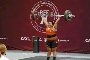 Tihara Saldivar y Juan Moreno ganan dos medallas de plata y tres de bronce en el campeonato de España sub 17 de halterofilia